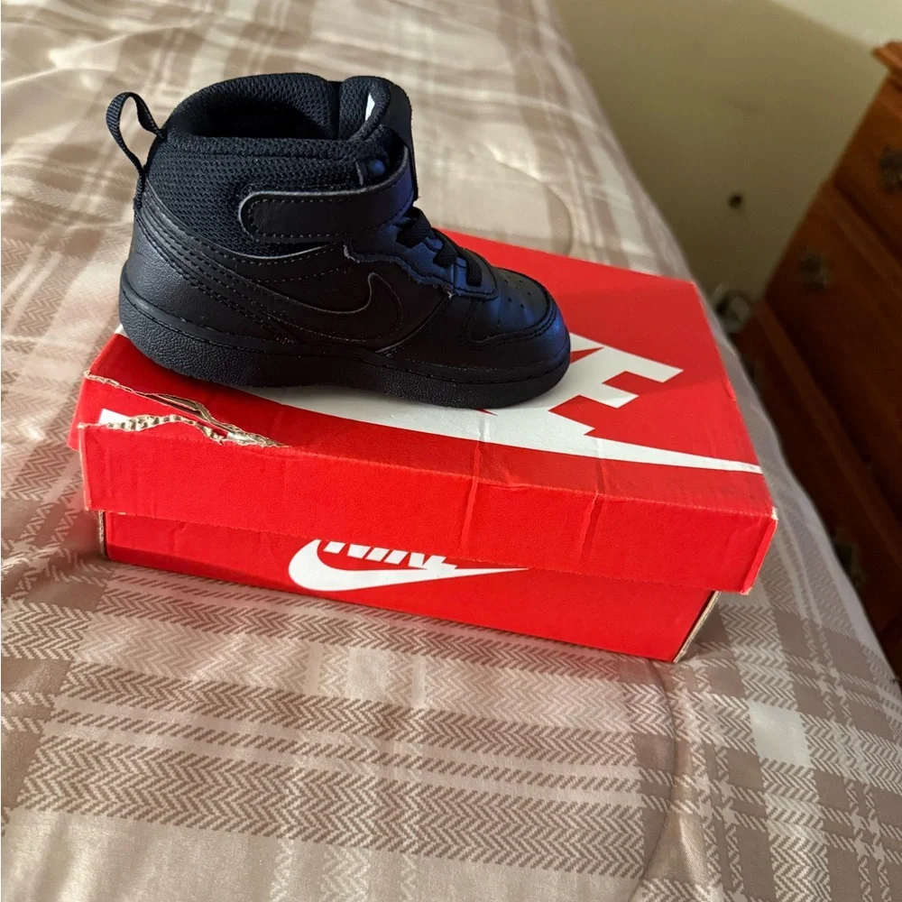 Meet your Posher, Bon - Picture 4 of 7